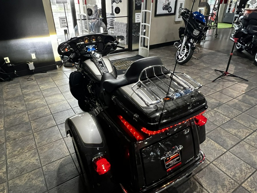 FLHTCUTG 2023 Tri Glide Ultra