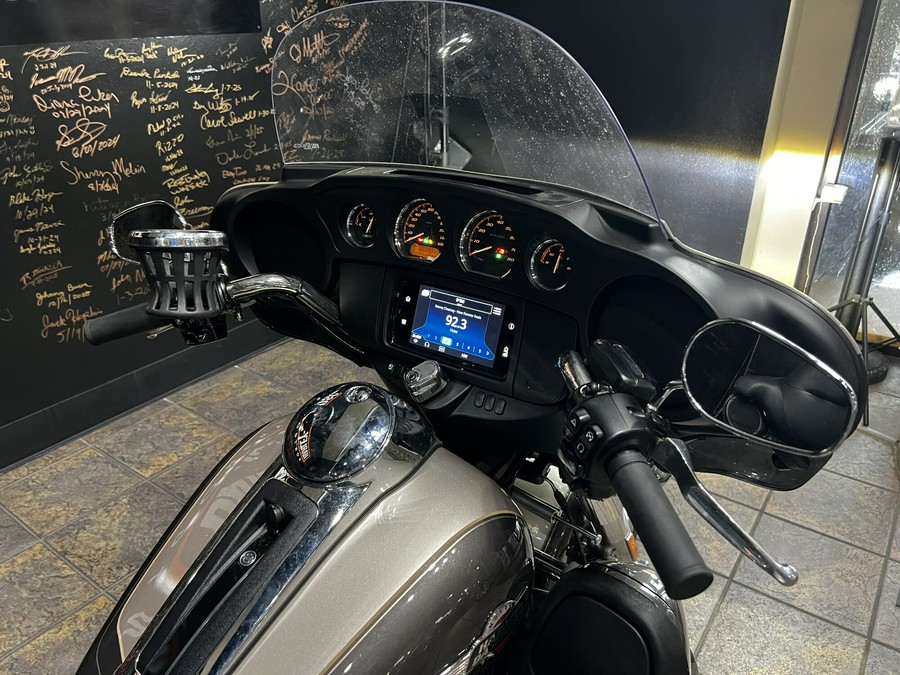 FLHTCUTG 2023 Tri Glide Ultra