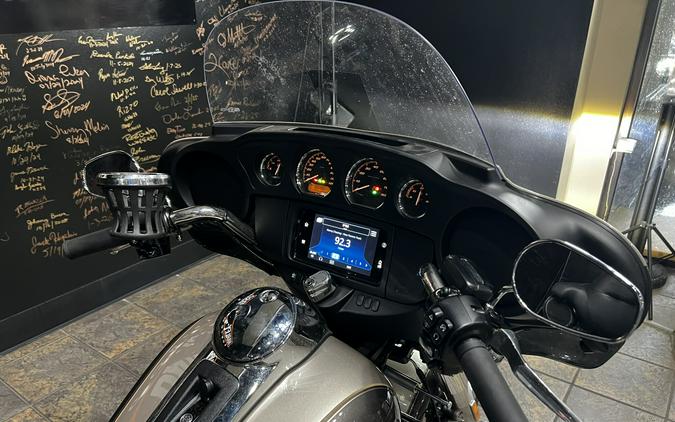 FLHTCUTG 2023 Tri Glide Ultra
