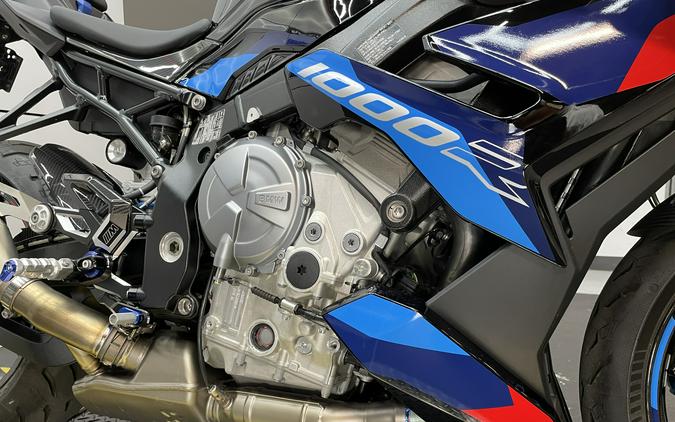 2023 BMW M 1000 R