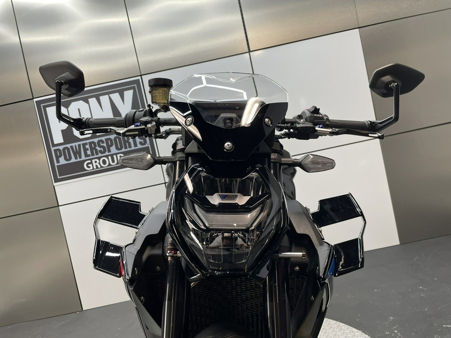 2023 BMW M 1000 R