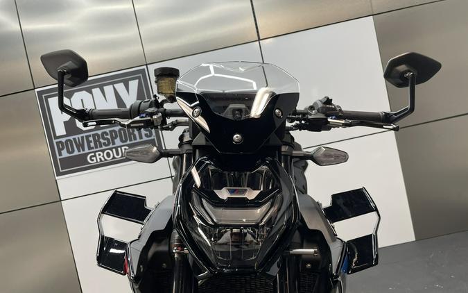 2023 BMW M 1000 R