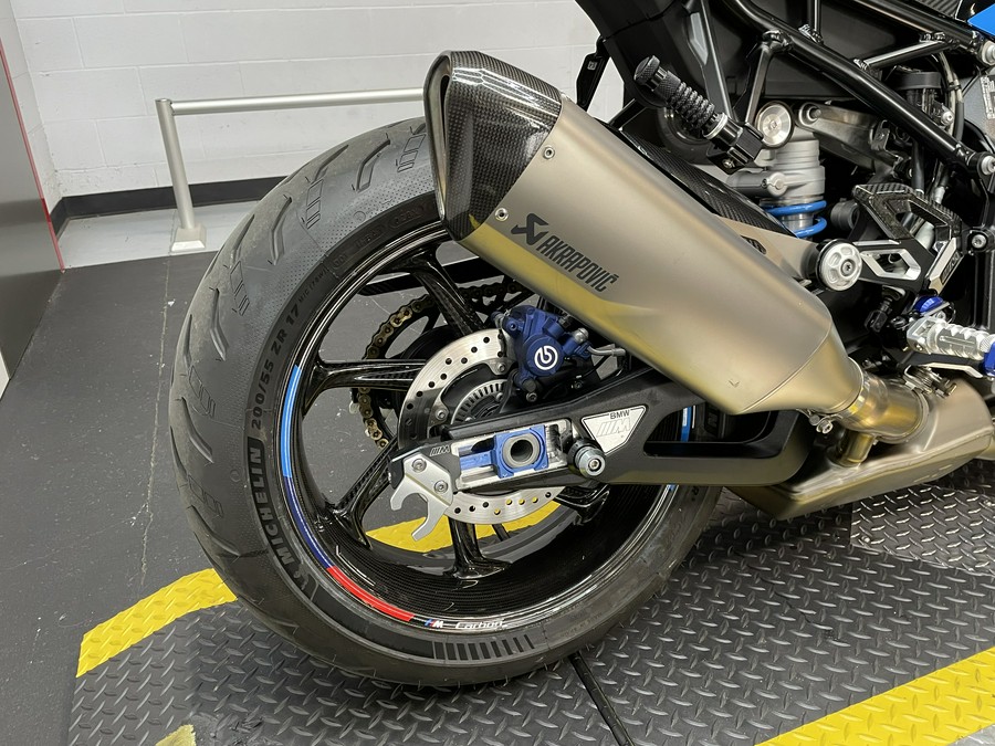 2023 BMW M 1000 R