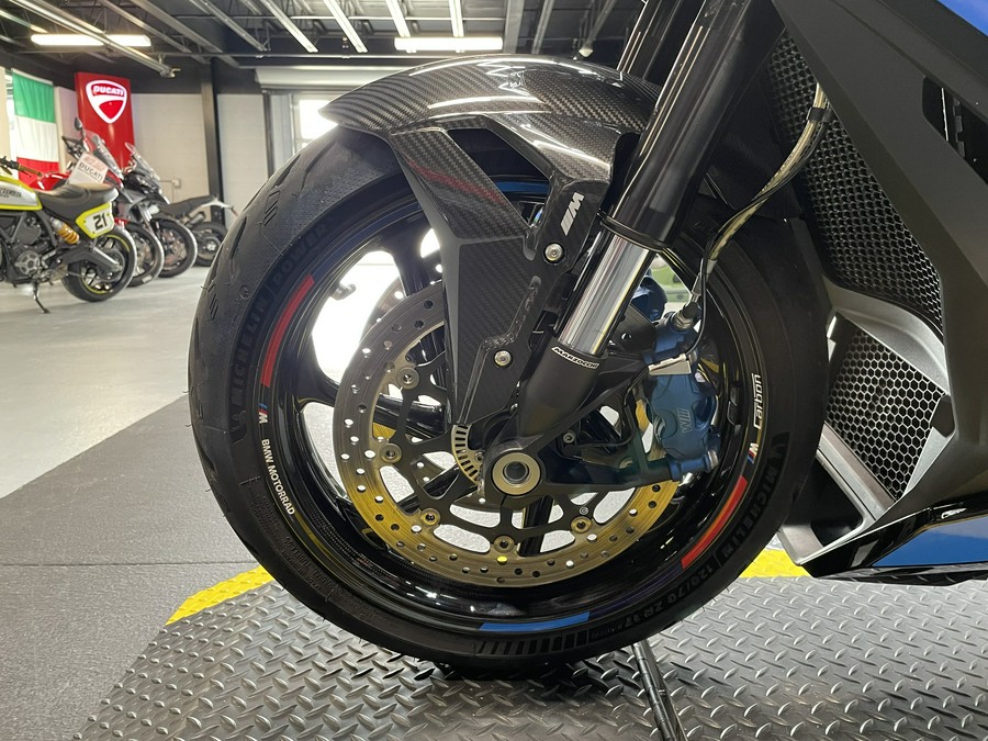 2023 BMW M 1000 R