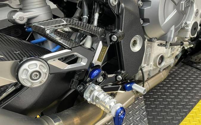 2023 BMW M 1000 R