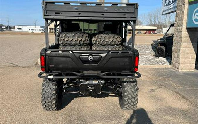 2024 Can-Am Defender DPS CAB