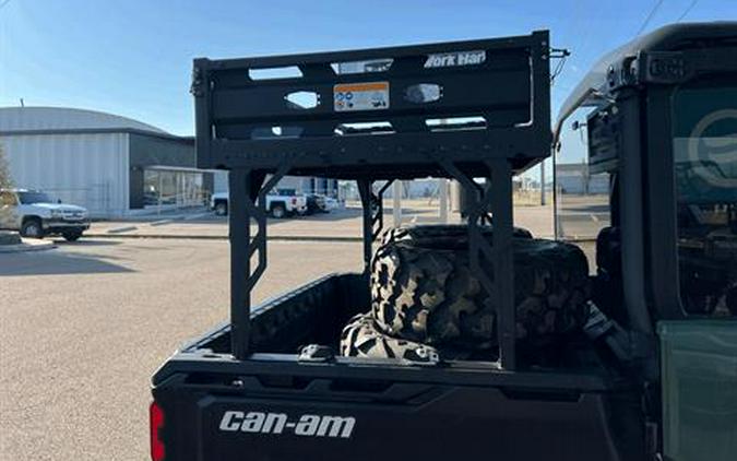 2024 Can-Am Defender DPS CAB