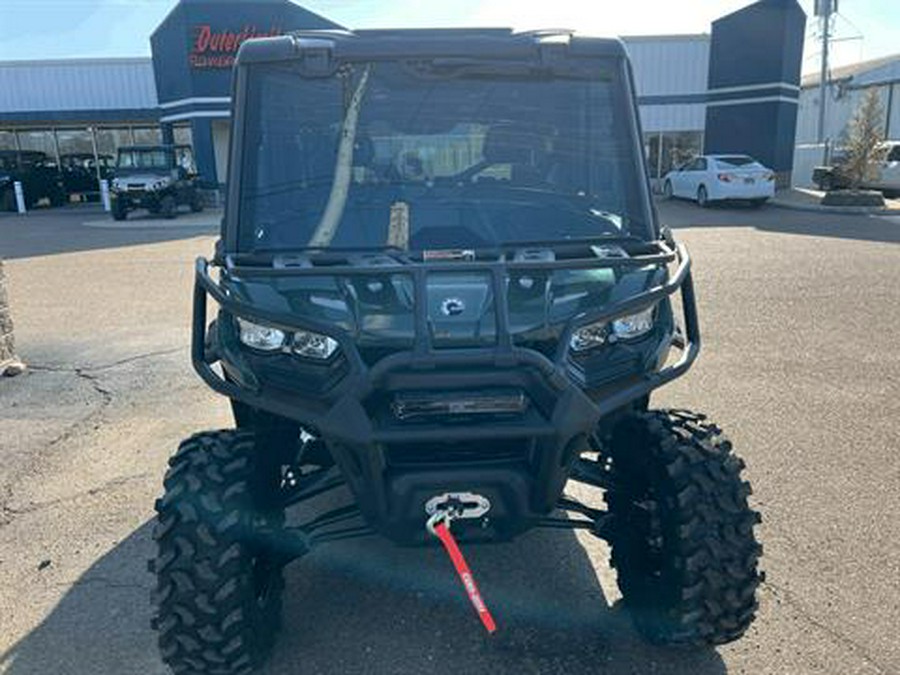 2024 Can-Am Defender DPS CAB