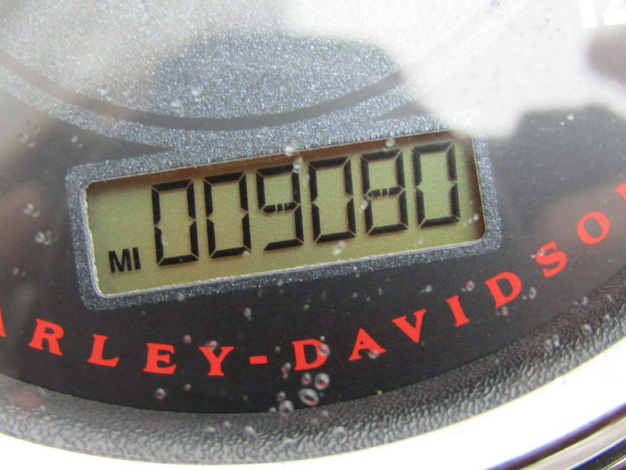 2014 Harley-Davidson® FXDC - Dyna® Super Glide® Custom