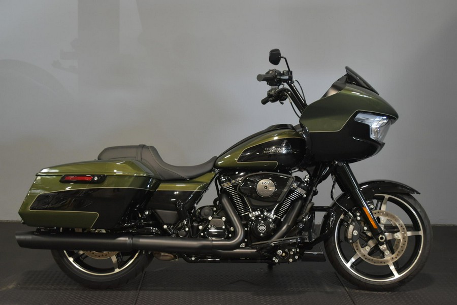 2026 Harley-Davidson Road Glide Olive Steel Metallic / Vivid Black Black Trim