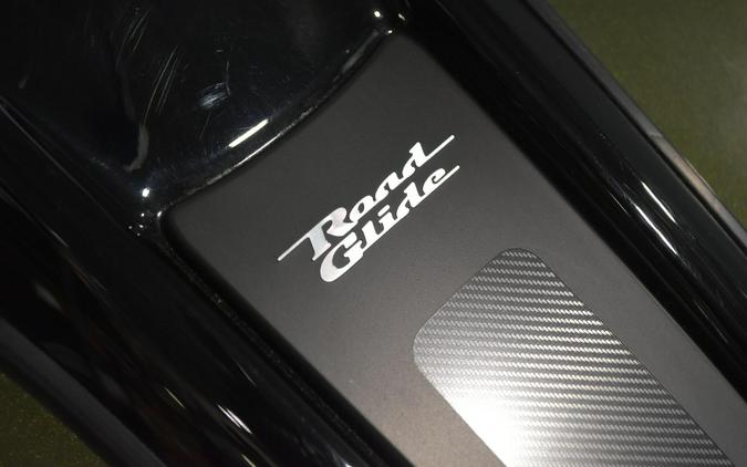 2026 Harley-Davidson Road Glide Olive Steel Metallic / Vivid Black Black Trim