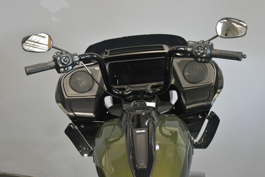 2026 Harley-Davidson Road Glide Olive Steel Metallic / Vivid Black Black Trim
