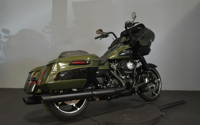 2026 Harley-Davidson Road Glide Olive Steel Metallic / Vivid Black Black Trim