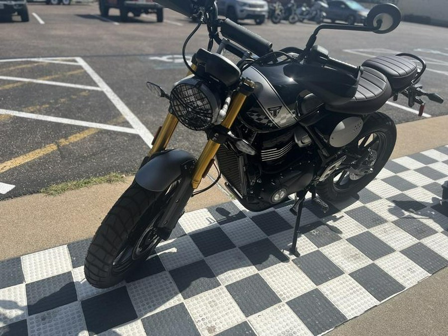 2025 Triumph Scrambler 400 X Phantom Black / Silver Ice