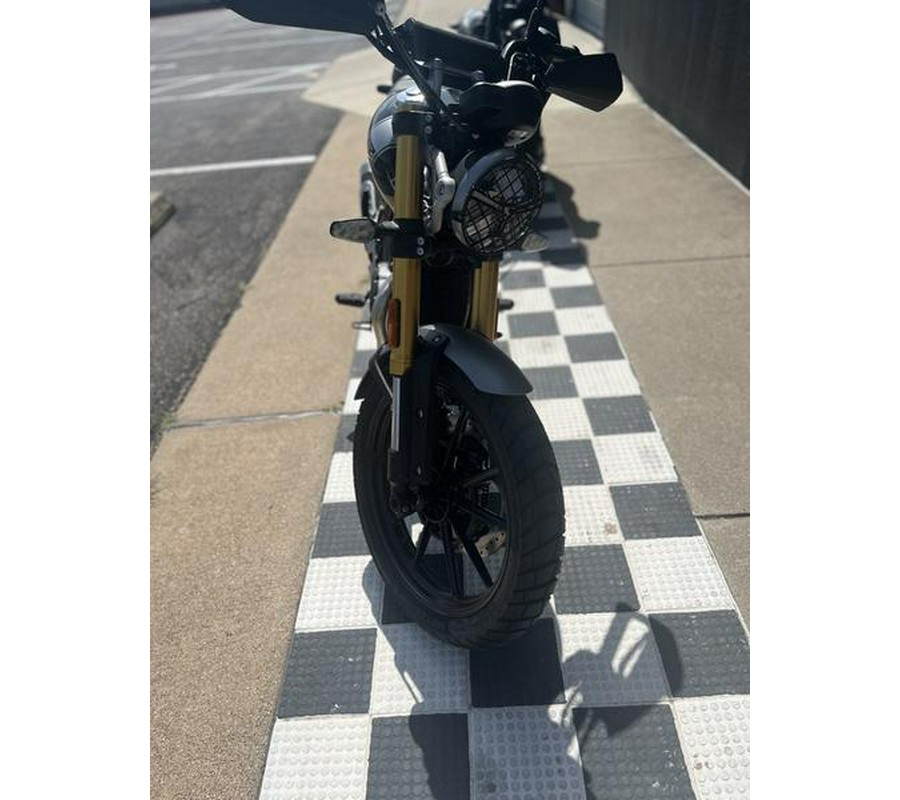 2025 Triumph Scrambler 400 X Phantom Black / Silver Ice