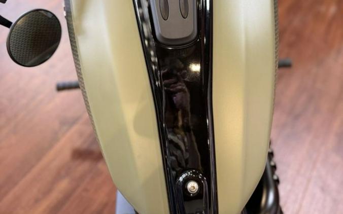 2026 Indian Motorcycle® Scout® Bobber Limited +Tech Moss Green Smoke