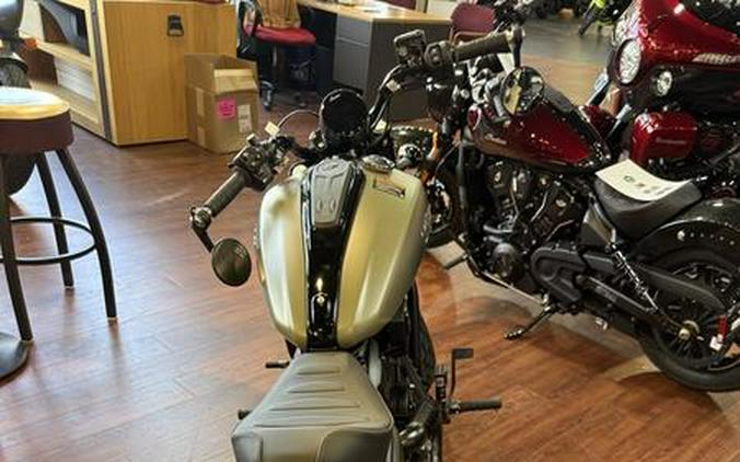 2026 Indian Motorcycle® Scout® Bobber Limited +Tech Moss Green Smoke