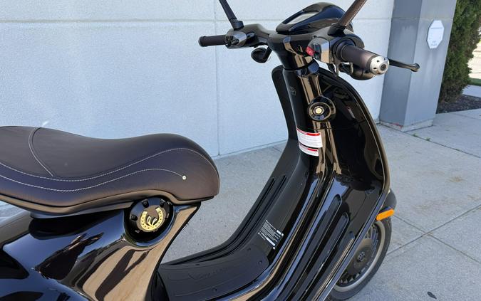 2026 Vespa 946 HORSE 150