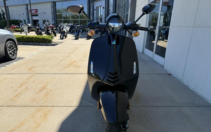 2026 Vespa 946 HORSE 150