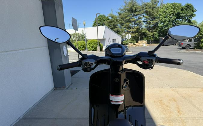2026 Vespa 946 HORSE 150