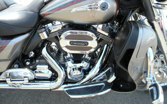 2016 Harley-Davidson CVO Ultra Limited FLHTKSE