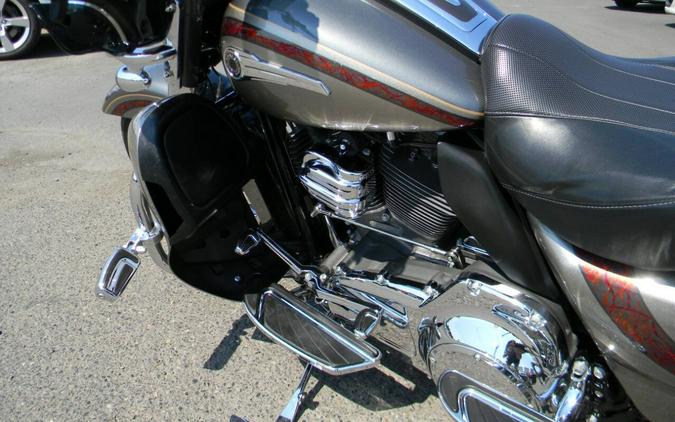 2016 Harley-Davidson CVO Ultra Limited FLHTKSE