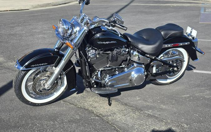 2019 Harley-Davidson® Deluxe Vivid Black