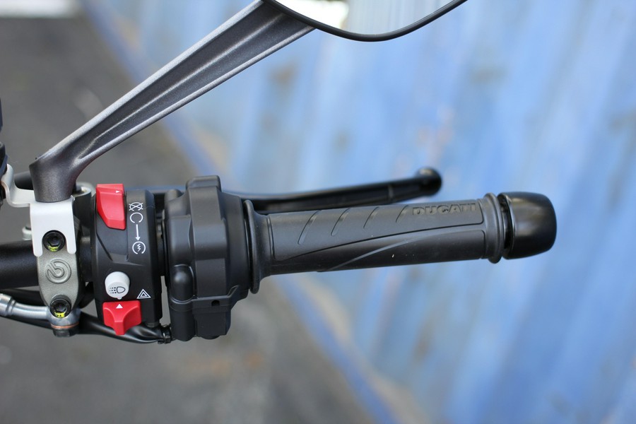 2025 Ducati Monster Plus