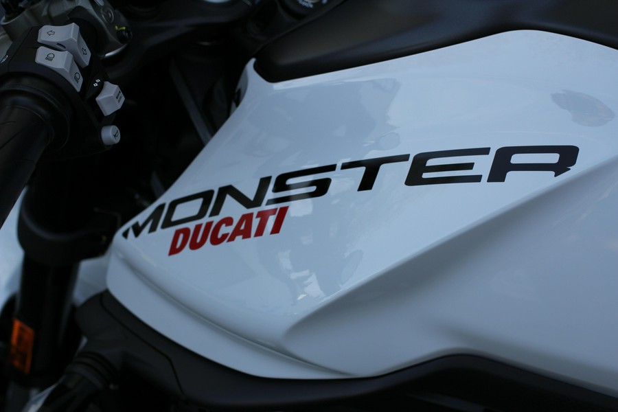 2025 Ducati Monster Plus