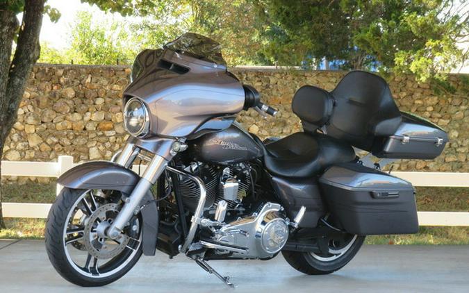 2015 Harley-Davidson FLHXS - Street Glide Special