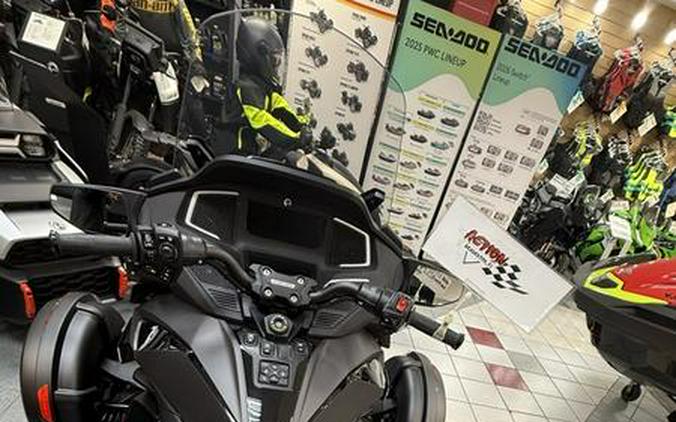 2023 Can-Am® Spyder RT Limited Platine Wheels