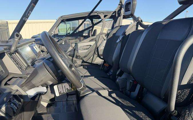 2026 Can-Am® Defender XT HD11 With 10.25 in.display