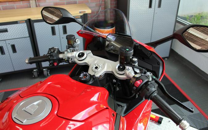 2026 Ducati Panigale V2