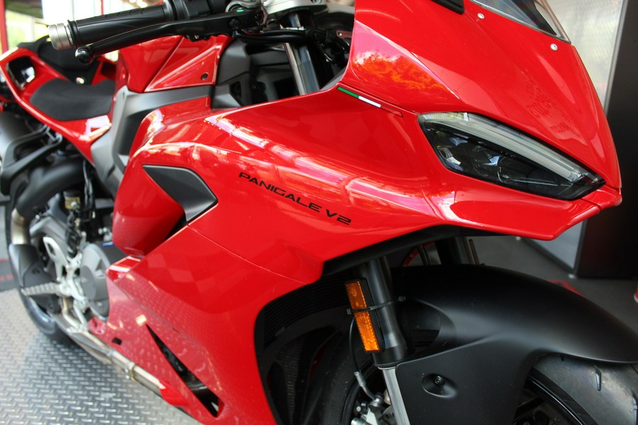 2026 Panigale V2 - Ducati