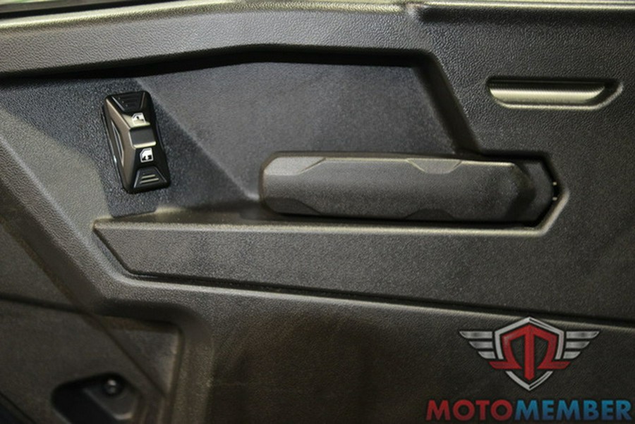 2026 Can-Am Defender DPS CAB HD10