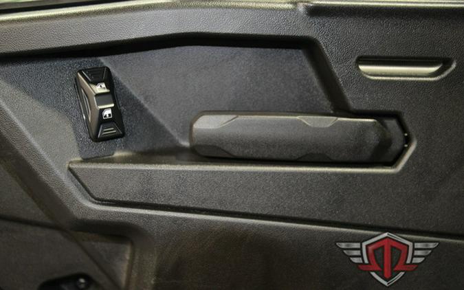 2026 Can-Am Defender DPS CAB HD10