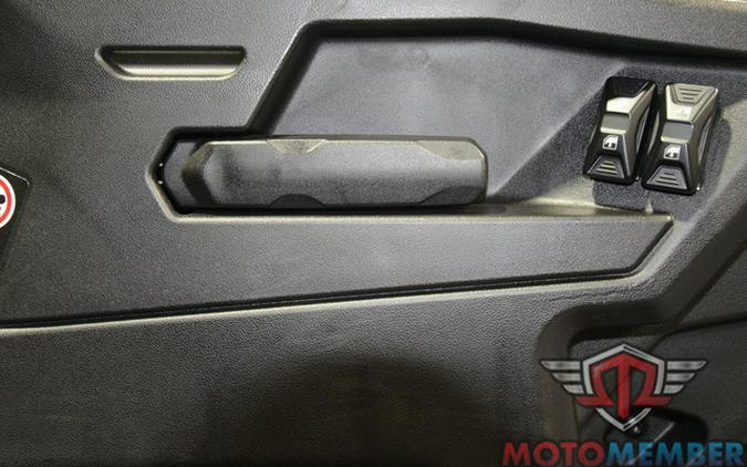 2026 Can-Am Defender DPS CAB HD10