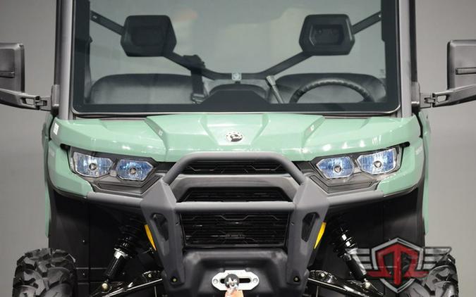 2026 Can-Am Defender DPS CAB HD10