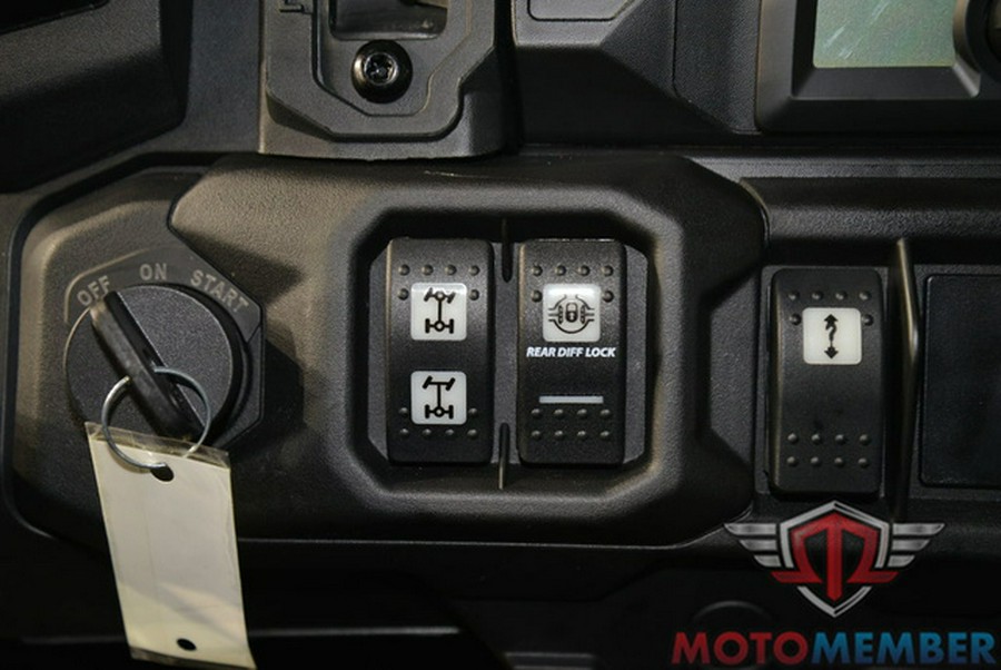 2026 Can-Am Defender DPS CAB HD10