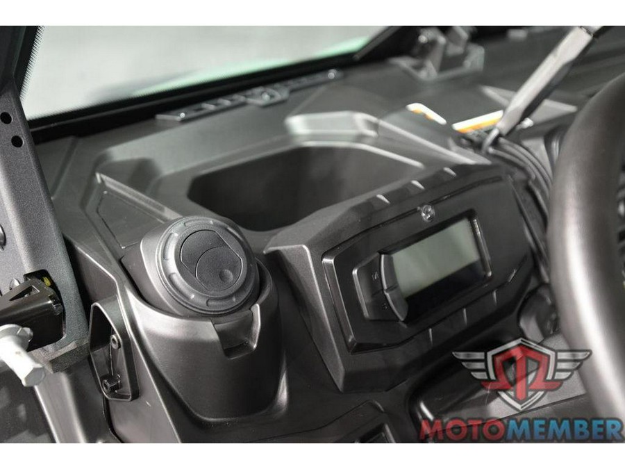 2026 Can-Am Defender DPS CAB HD10