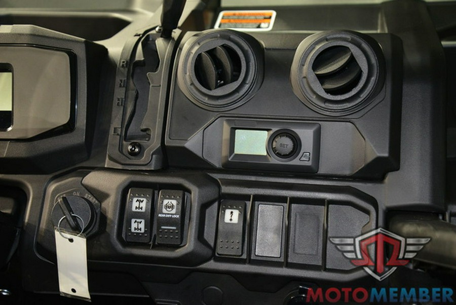 2026 Can-Am Defender DPS CAB HD10