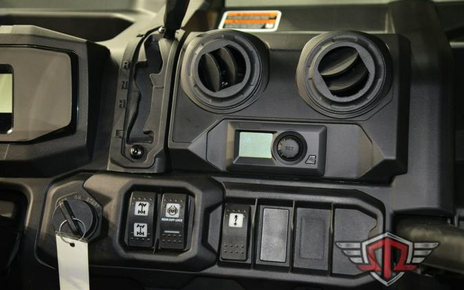 2026 Can-Am Defender DPS CAB HD10