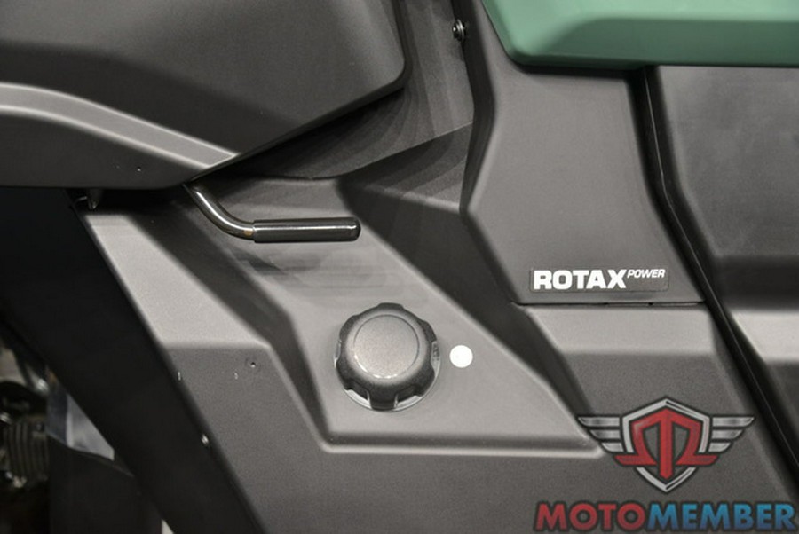 2026 Can-Am Defender DPS CAB HD10