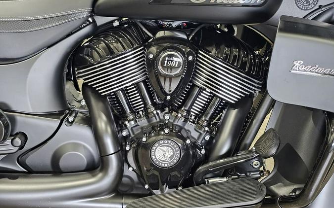 2025 Indian Motorcycle® Roadmaster® Dark Horse® with PowerBand Audio Package