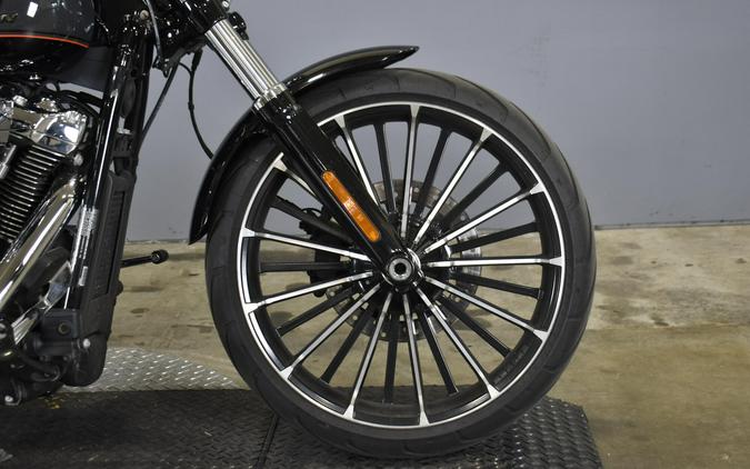 2024 Harley-Davidson Breakout 117 Vivid Black