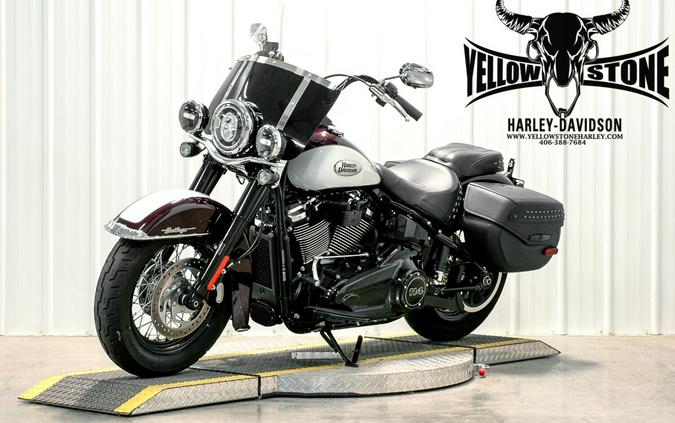 2022 Harley-Davidson Heritage Classic 114 Midnight Crimson & Stone Washed White Pearl