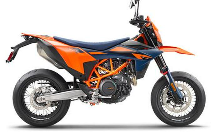 2026 KTM 690 SMC R