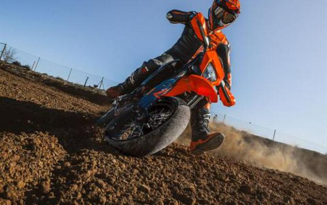 2026 KTM 690 SMC R