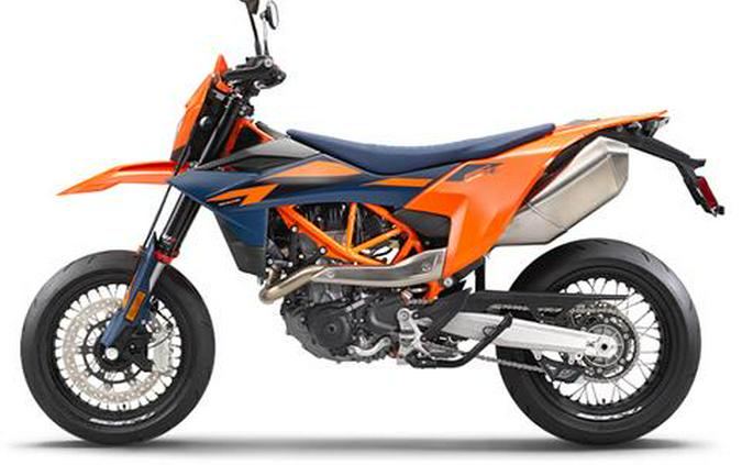 2026 KTM 690 SMC R