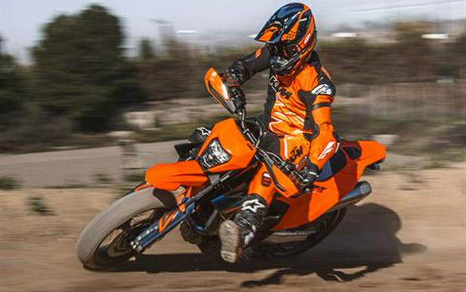 2026 KTM 690 SMC R